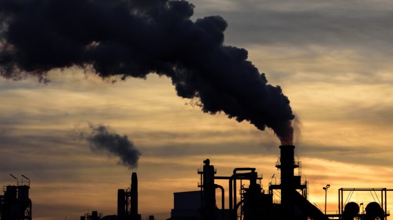 Greenhouse-gas polluters party like it’s 1999