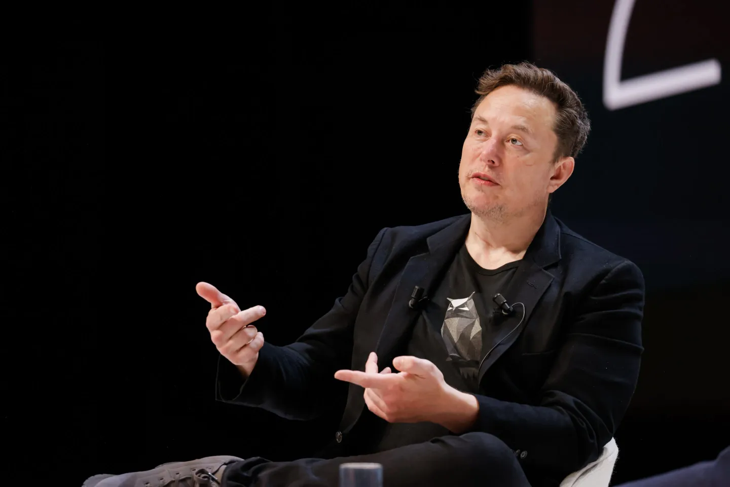 Elon Musk's Bold Dream: AI-Powered Self-Driving Cars on the Horizon ...