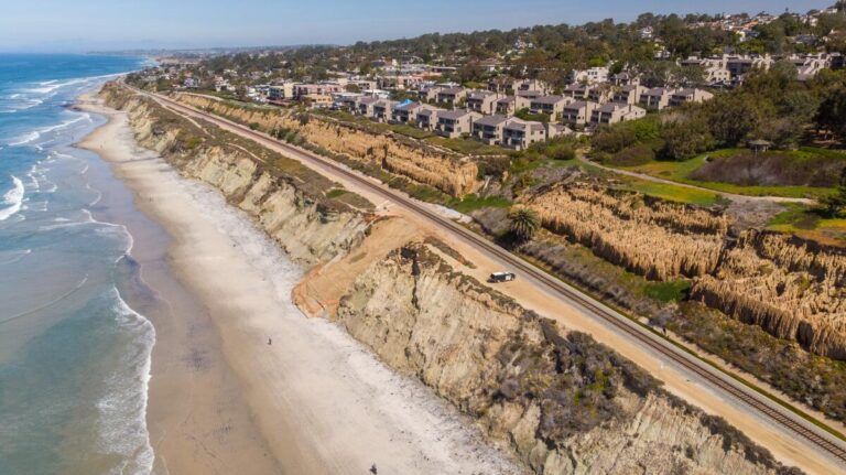 California Peninsula Slowly Sinking Into the Ocean
