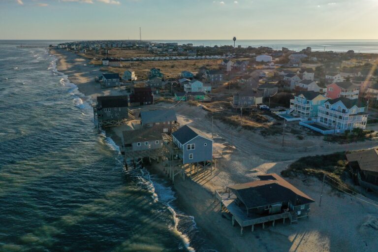 Rising Sea Levels Damage Real Estate Values