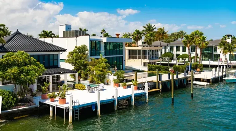 Florida’s Real Estate Market Faces Decline Amid Rising Insurance Costs