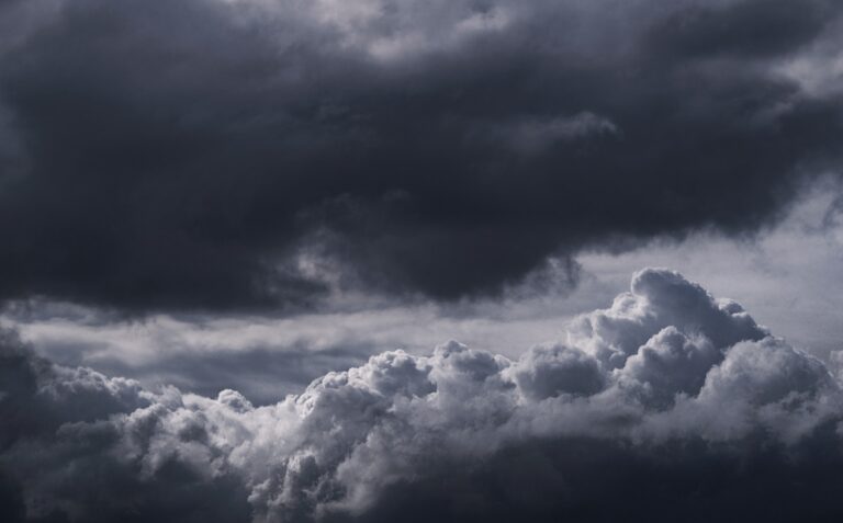 black and gray clouds during daytime