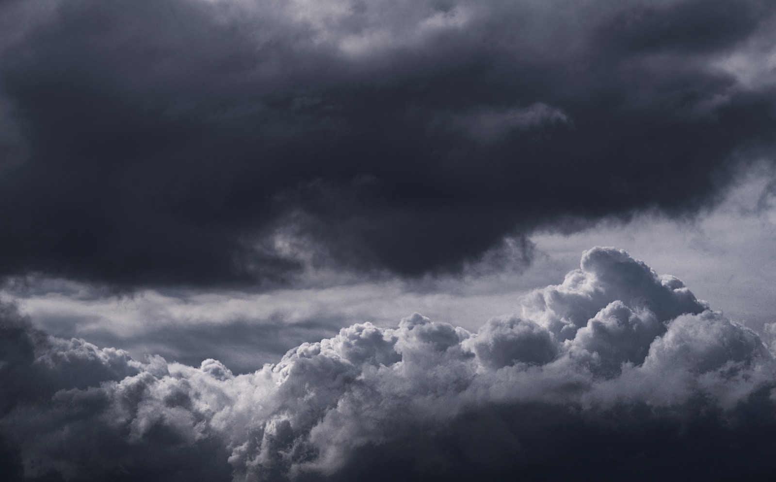black and gray clouds during daytime